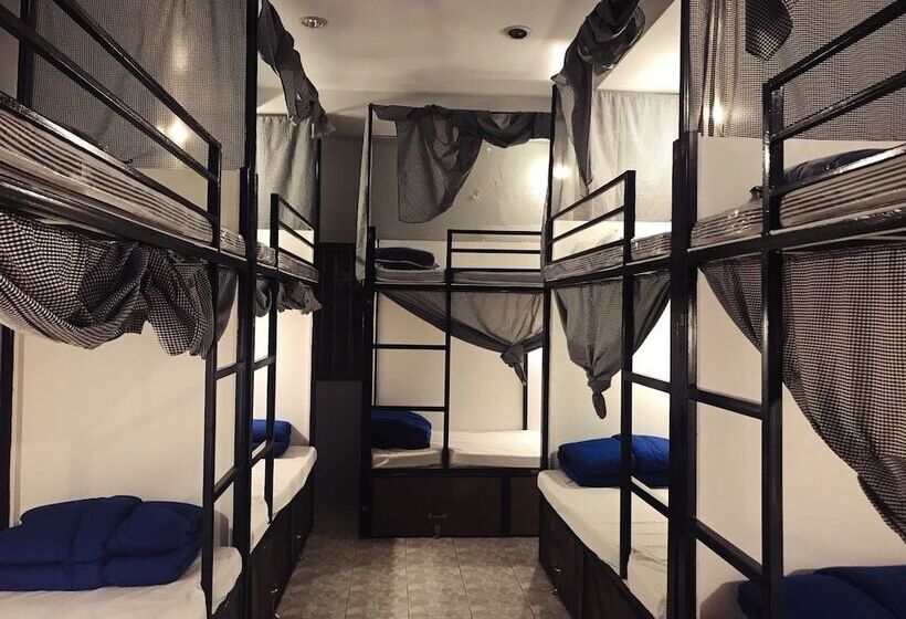 Oppa House Hostel   Adults Only