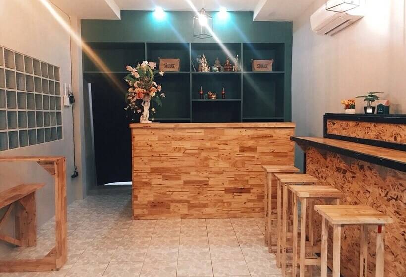 Oppa House Hostel   Adults Only