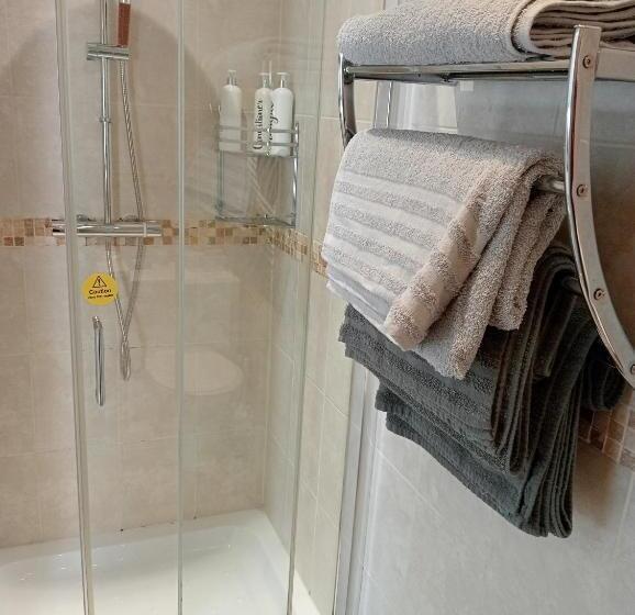 펜션 Ambassador Guest House Bed And Breakfast