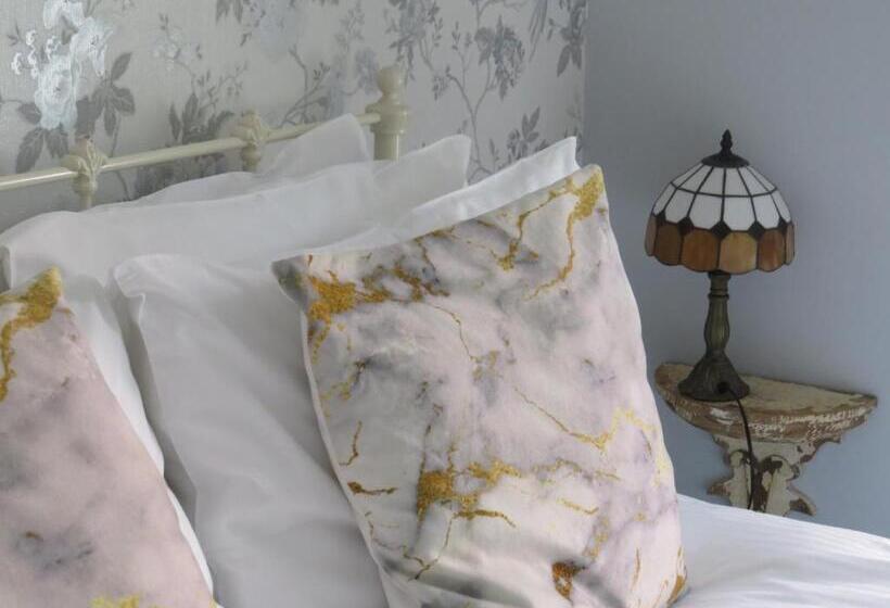 펜션 Ambassador Guest House Bed And Breakfast