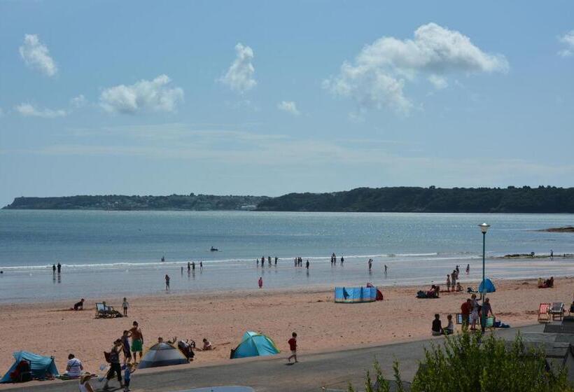 펜션 Ambassador Guest House Bed And Breakfast