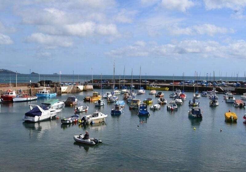 펜션 Ambassador Guest House Bed And Breakfast