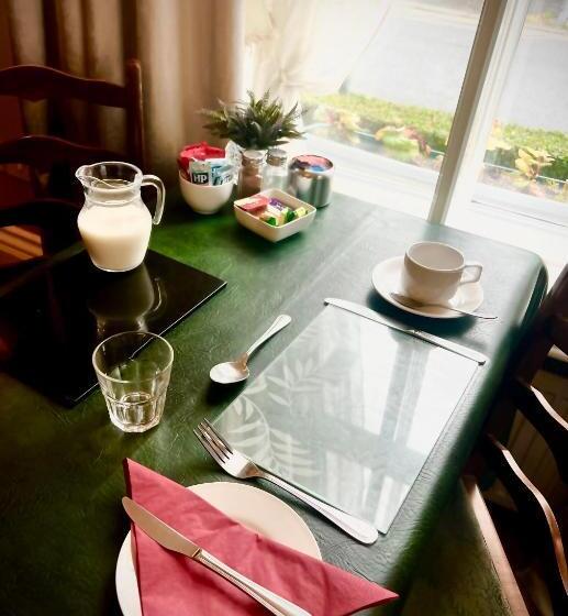 膳宿费 Ashleigh House