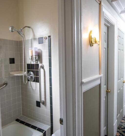 بنسيون Hayes Valley Inn