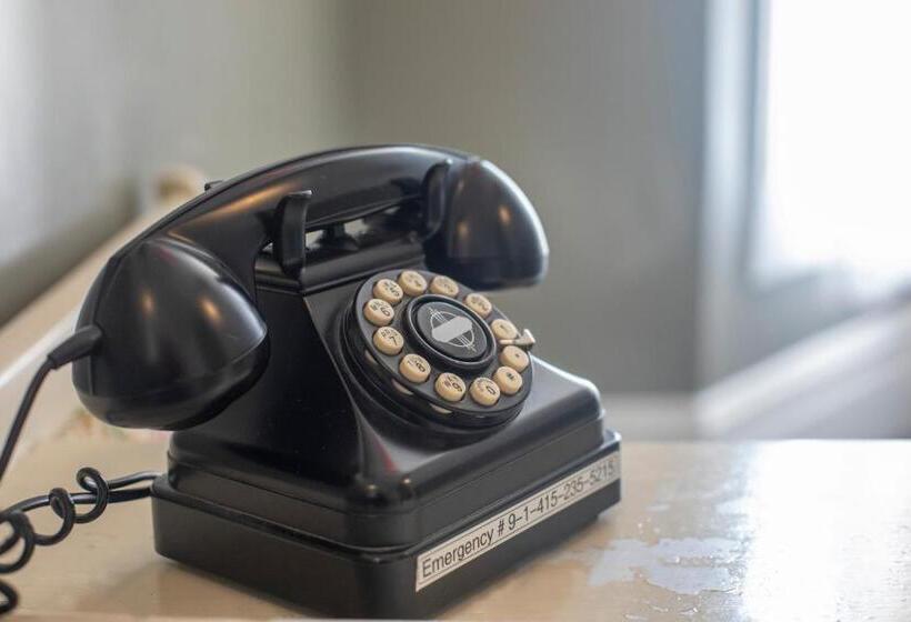 بنسيون Hayes Valley Inn