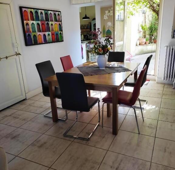 פנסיון Les Angelots