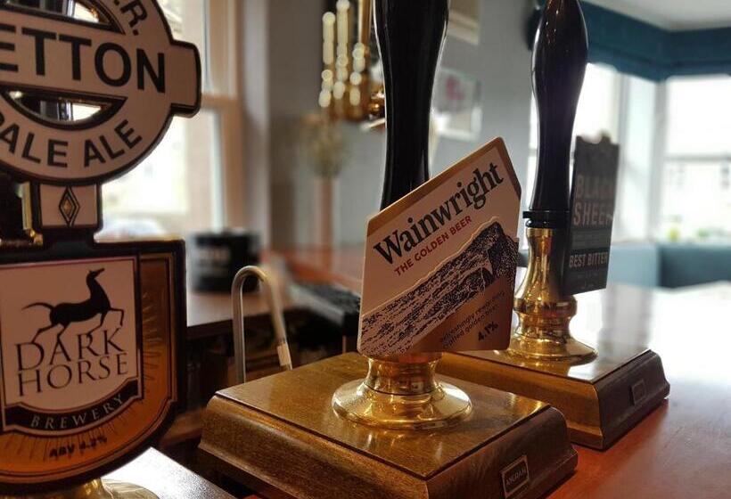 פנסיון The Railway