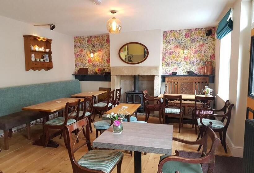 פנסיון The Railway