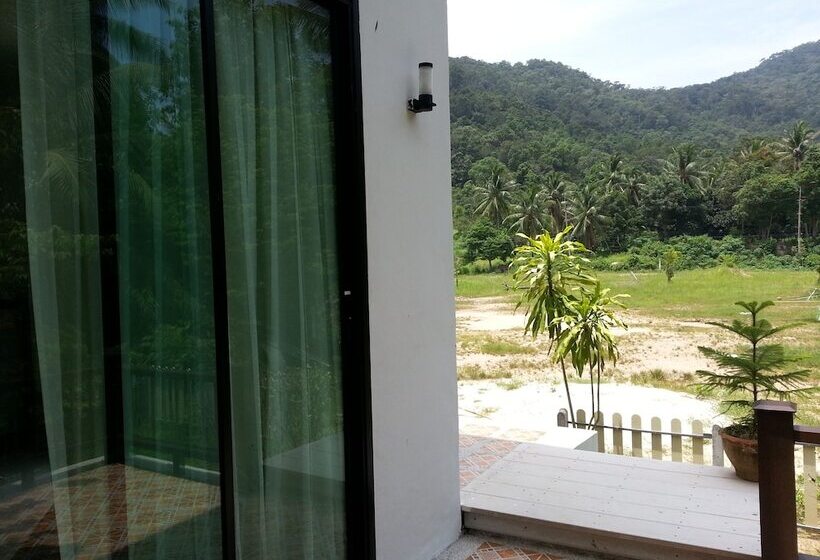 펜션 The Tree Madauwan