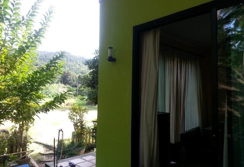 펜션 The Tree Madauwan