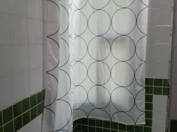 펜션 The Tree Madauwan