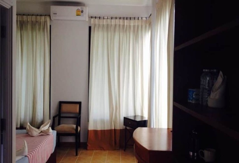 펜션 The Tree Madauwan