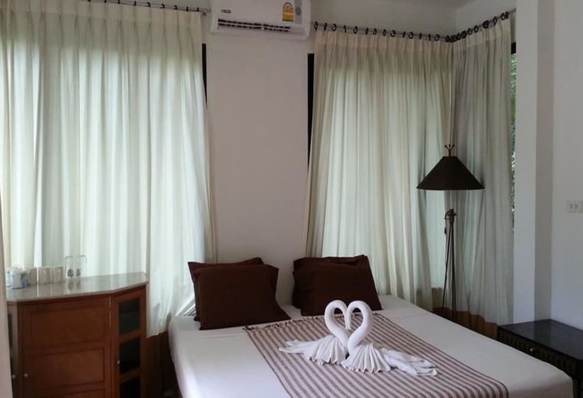 펜션 The Tree Madauwan