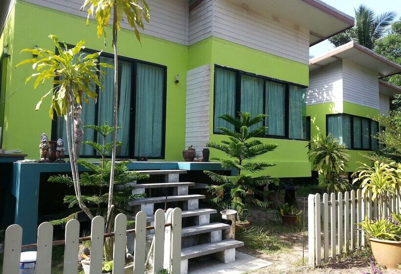 펜션 The Tree Madauwan