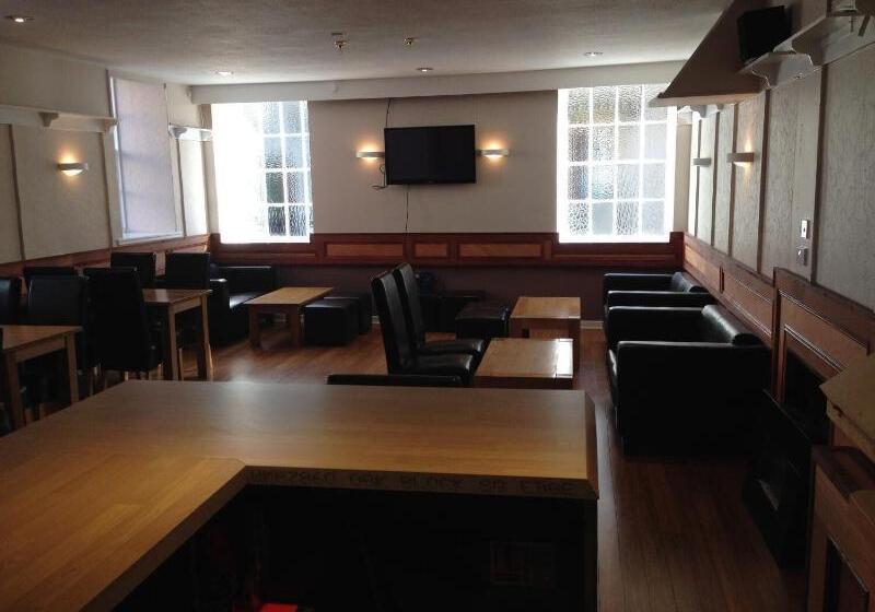 פנסיון The White Swan