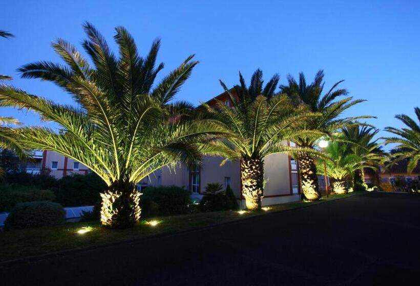 Резиденция Les Demeures De Borda