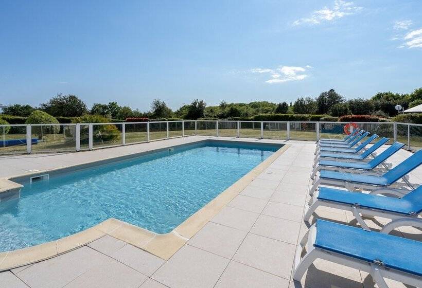 住所  Résidence Pierre & Vacances La Voile D Or