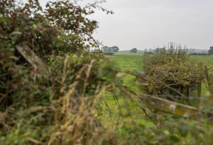 Riding Farm Cottages