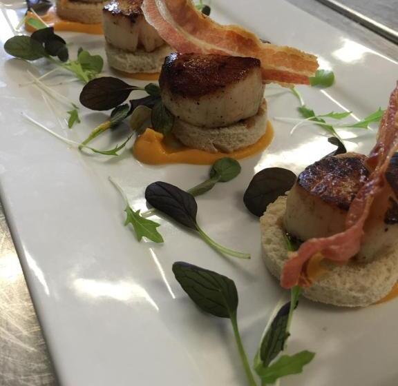 The Carre Arms Hotel & Restaurant