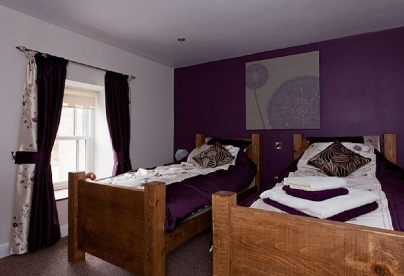 The Fountain Tea Rooms B&b