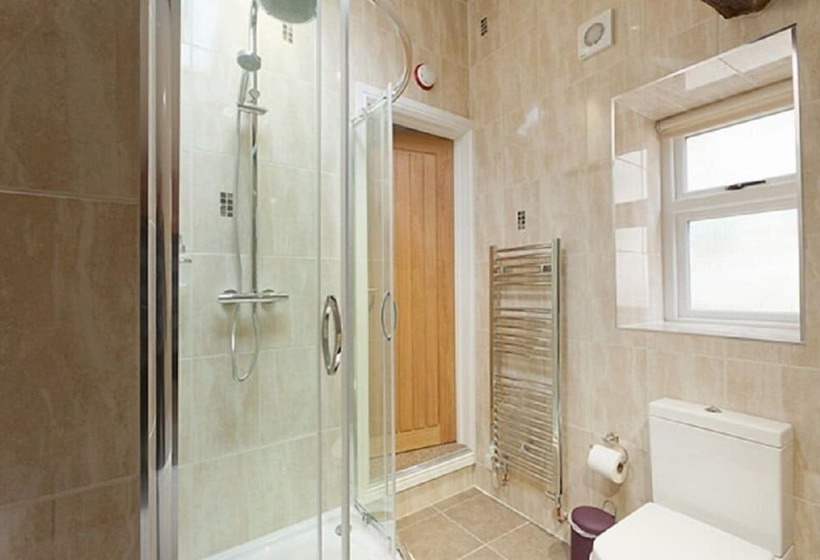 The Fountain Tea Rooms B&b