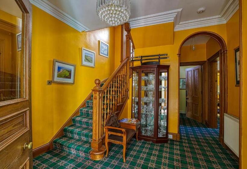 Woodlands Bed And Breakfast