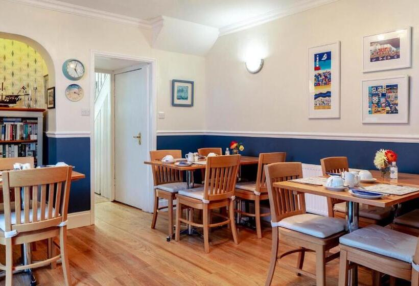 مبيت وإفطار Cheriton Guesthouse