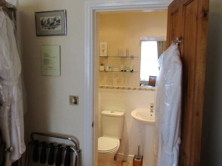 Bed and Breakfast Harringtons At 14