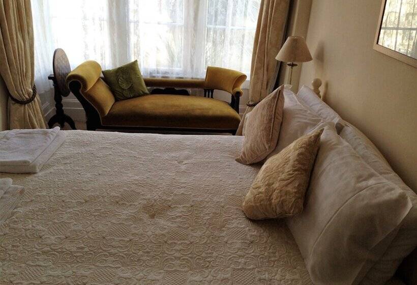 Bed and Breakfast Harringtons At 14