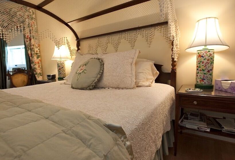 住宿加早餐  Inn On Poplar Hill