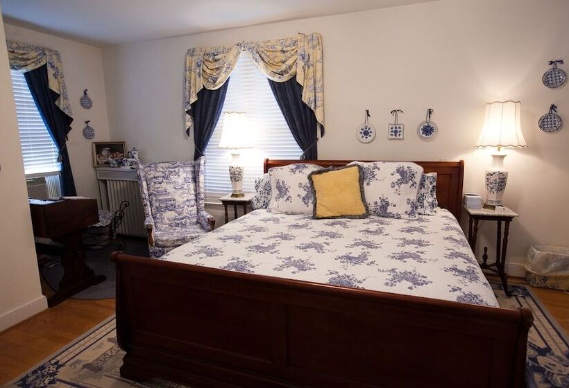 Bed and Breakfast Inn On Poplar Hill