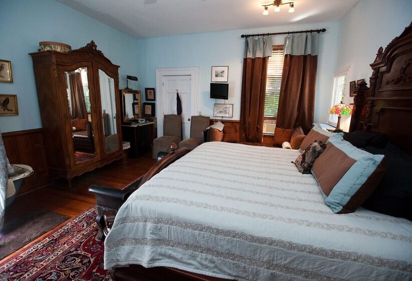 Bed and Breakfast Inn On Poplar Hill