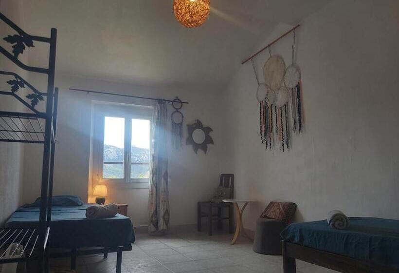 ベッドアンドブレックファースト Home Shanti Galamus