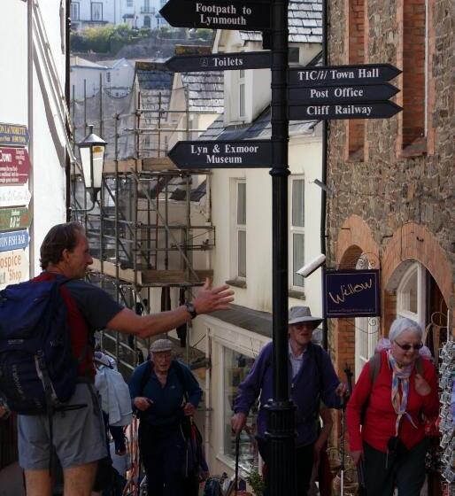 ベッドアンドブレックファースト Longmead House