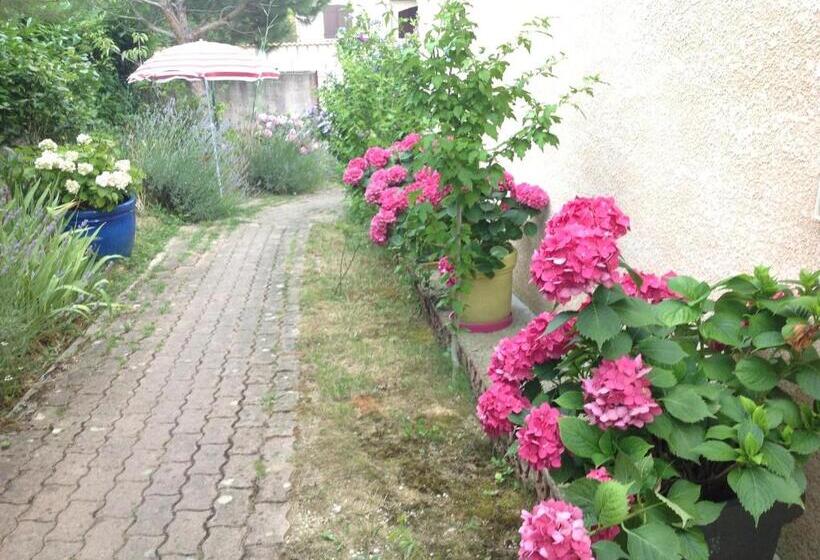 مبيت وإفطار Maison D Hôtes Le Beauséjour