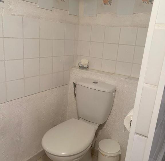 مبيت وإفطار Maison D Hôtes Le Beauséjour