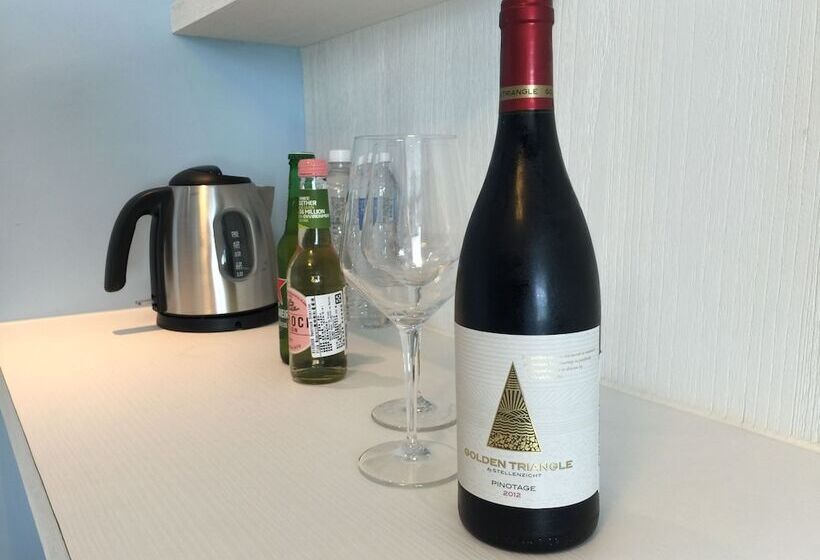 تختخواب و صبحانه Summerwings