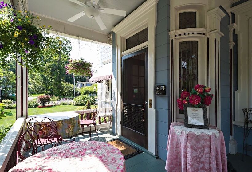 مبيت وإفطار The Silver Fountain Inn