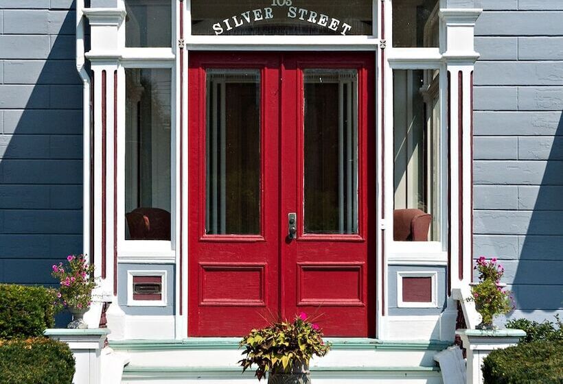 مبيت وإفطار The Silver Fountain Inn