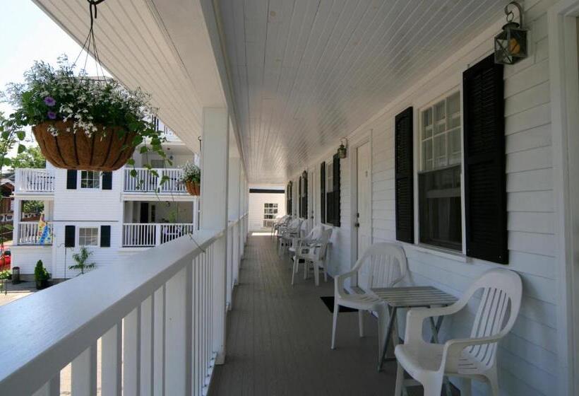 Eagle House Motel