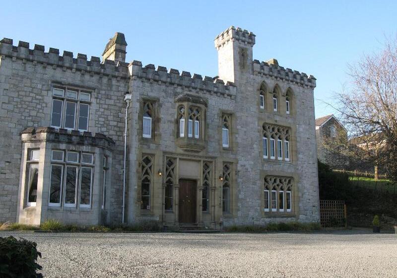 Ffarm Country House