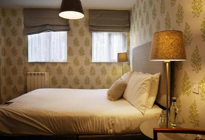 פונדק The Rose And Crown