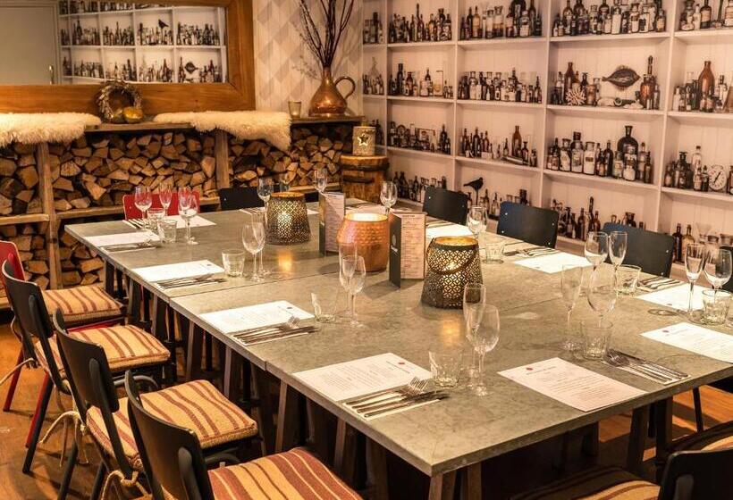 פונדק The Rose And Crown