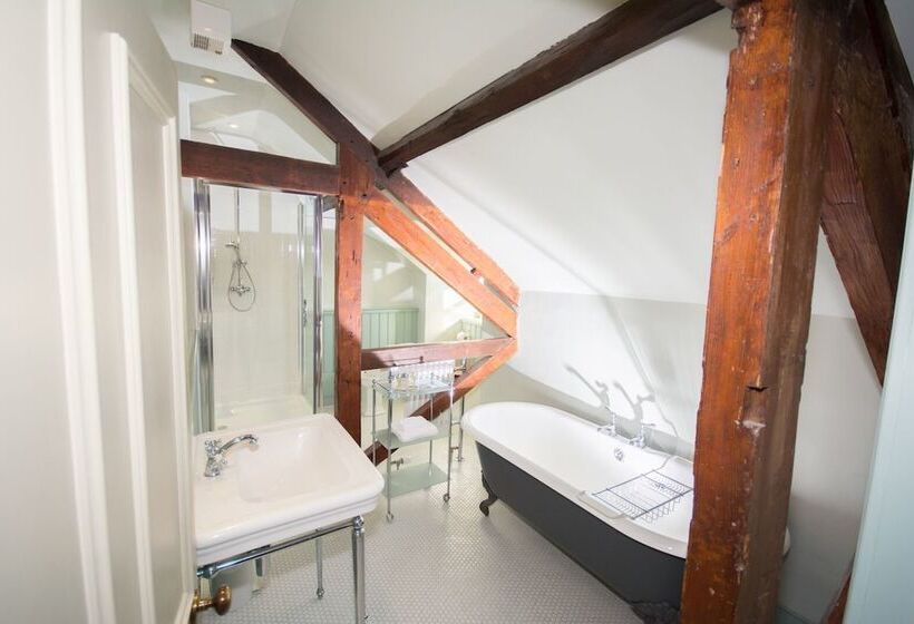 ホテル Collingwood Arms