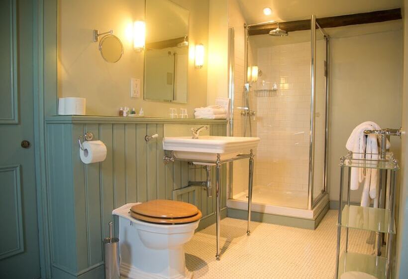 ホテル Collingwood Arms