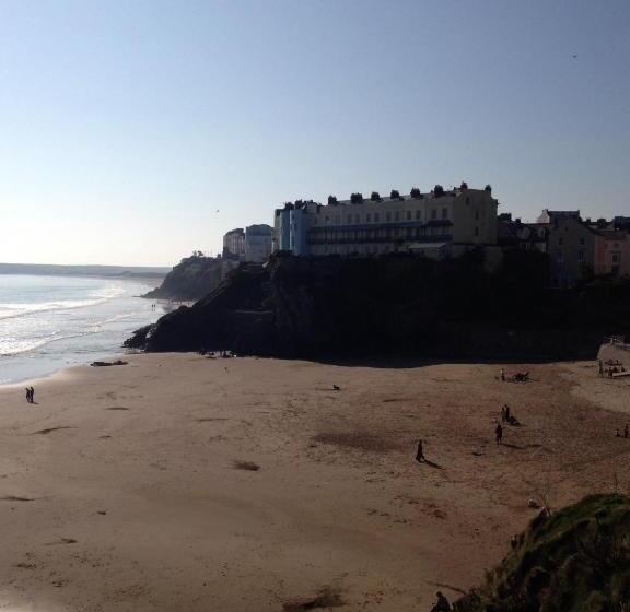 ホテル Cottage Court