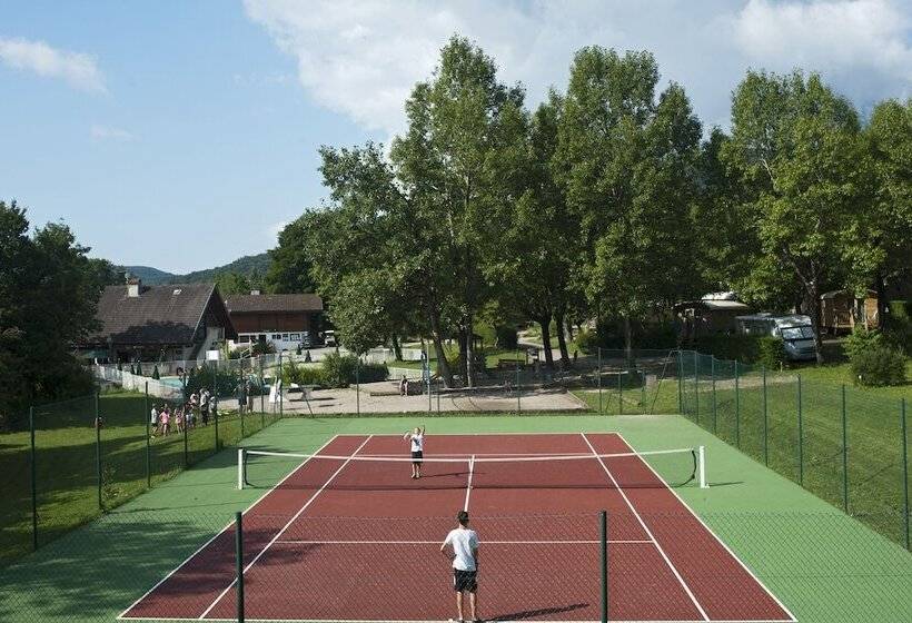 ホテル Huttopia Divonne