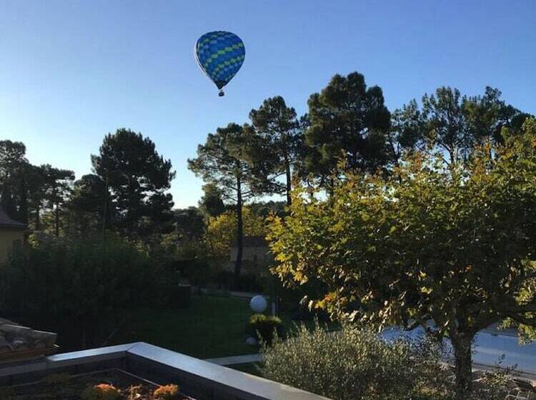 ホテル Les Sables D Ocre & Spa