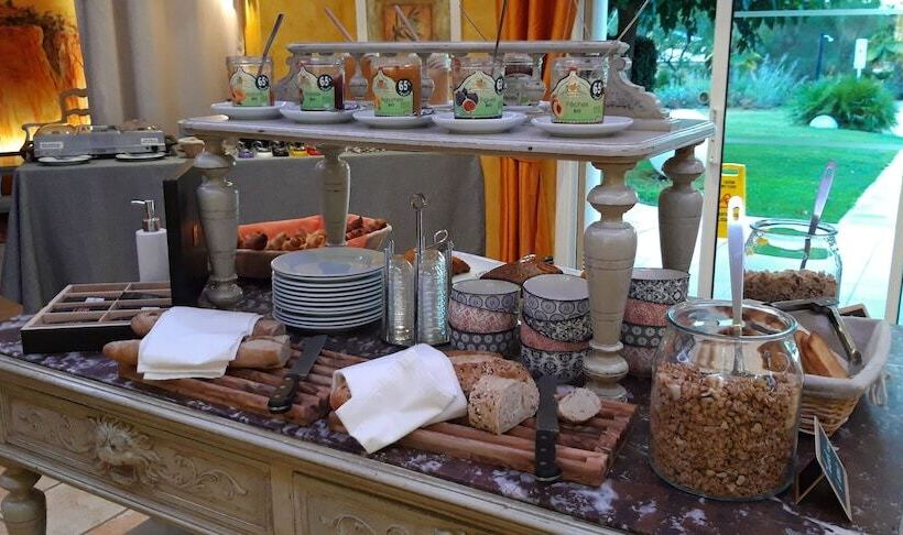 ホテル Les Sables D Ocre & Spa