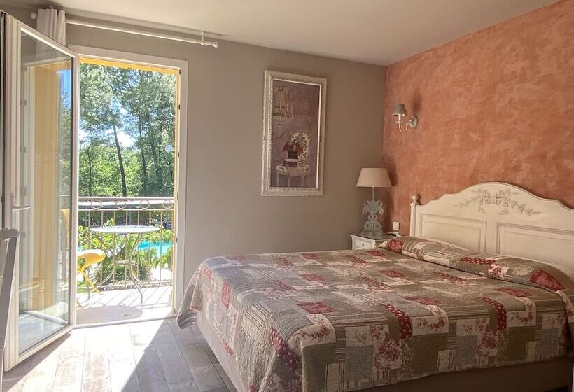 ホテル Les Sables D Ocre & Spa